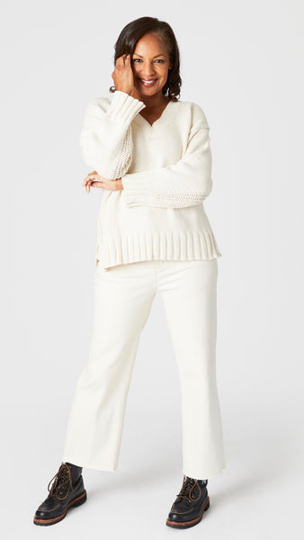 V-Neck Hand Knit "Milan" Pullover