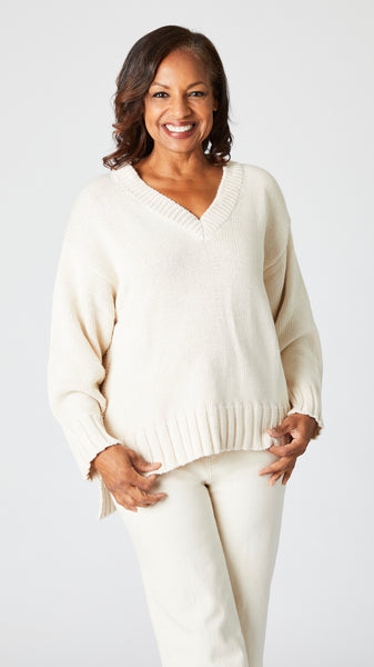 V-Neck Hand Knit "Milan" Pullover