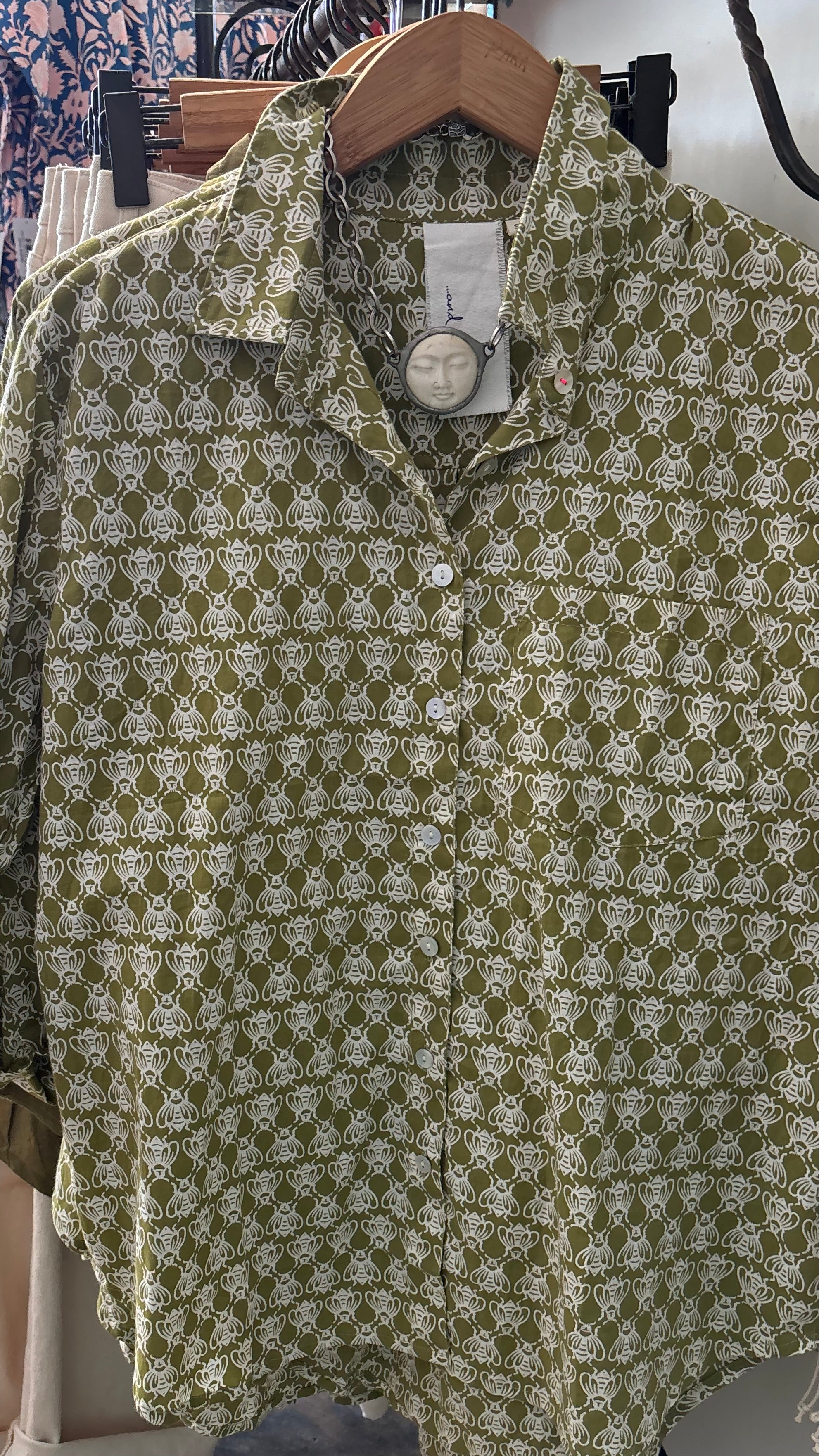 Good Boyfriend Shirt Bee Happy