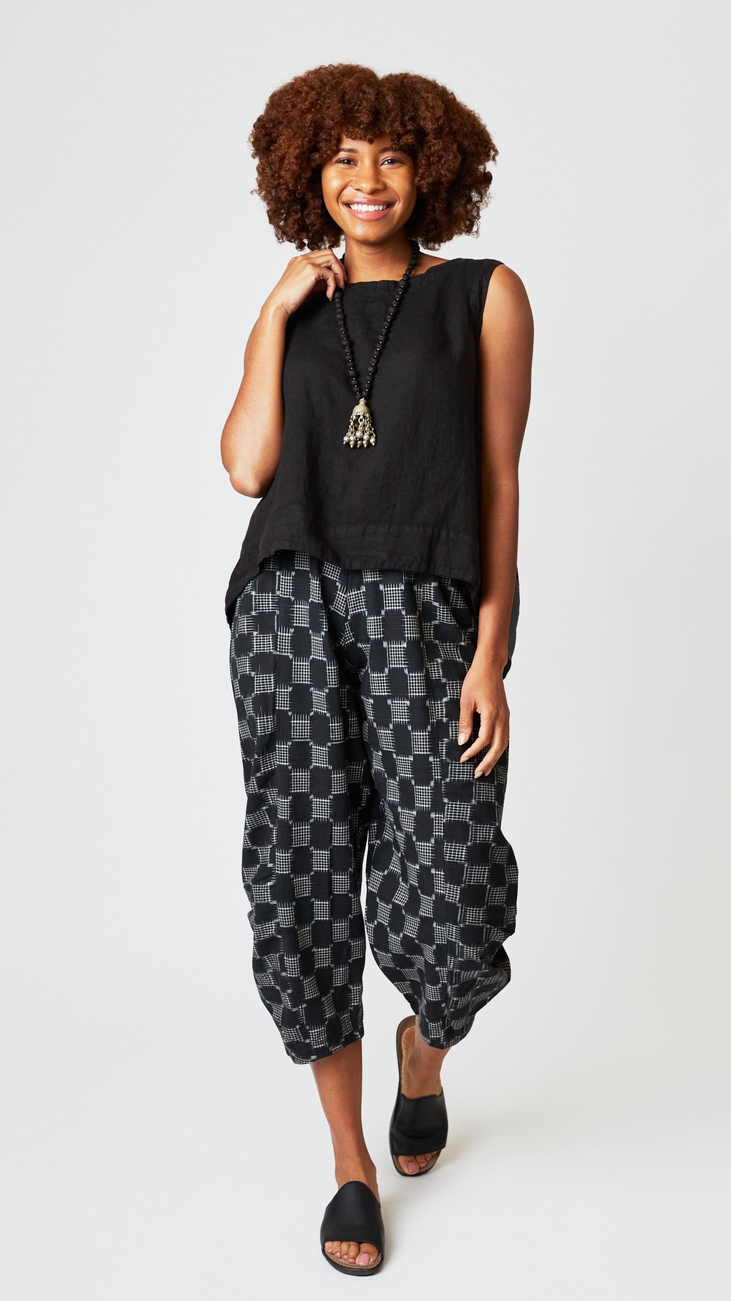 Hanky Linen Hi-Lo Button Back Tank